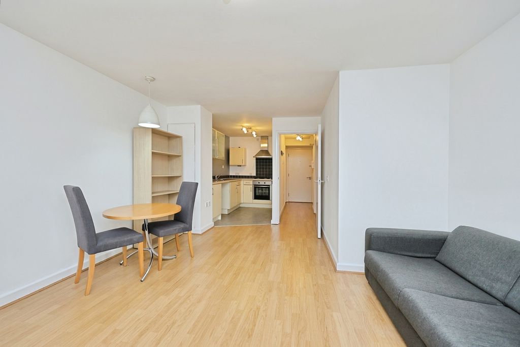 Property photo 2 of 11 Pbox-Img.Jpg