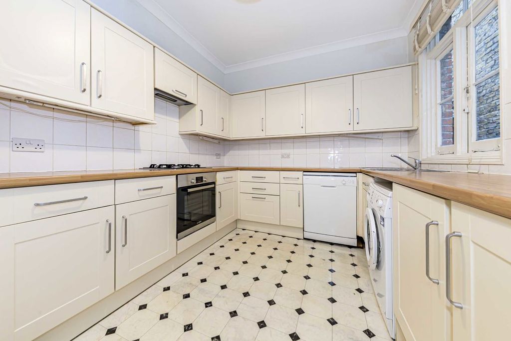 Property photo 3 of 7