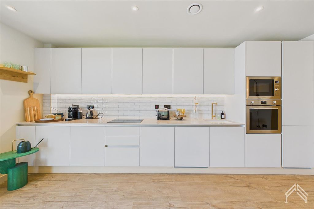 Property photo 2 of 21 5.Jpg