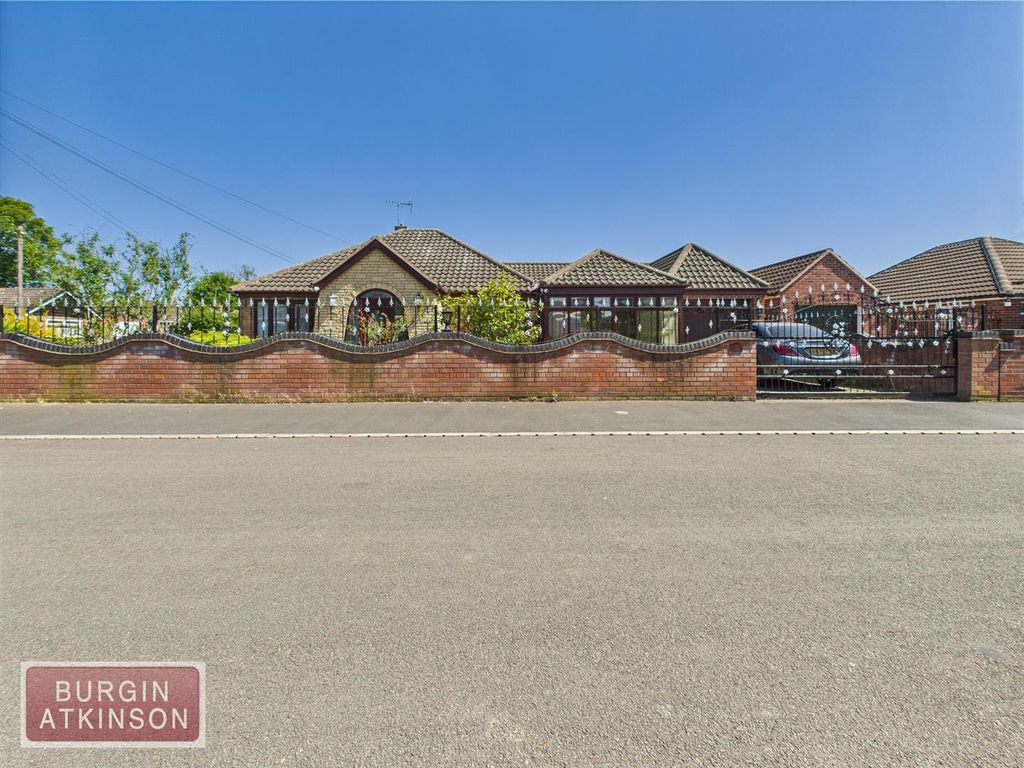 Property photo 1 of 35 Cam01619G0-Pr0124-Still028.Jpg