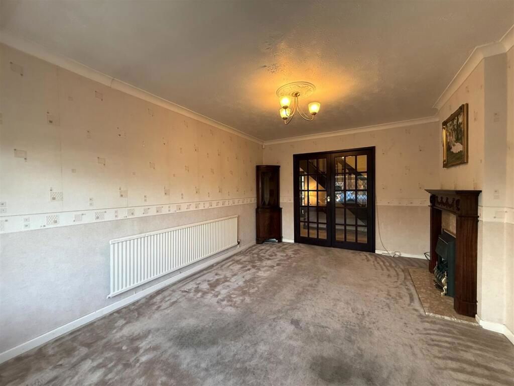 Property photo 3 of 32