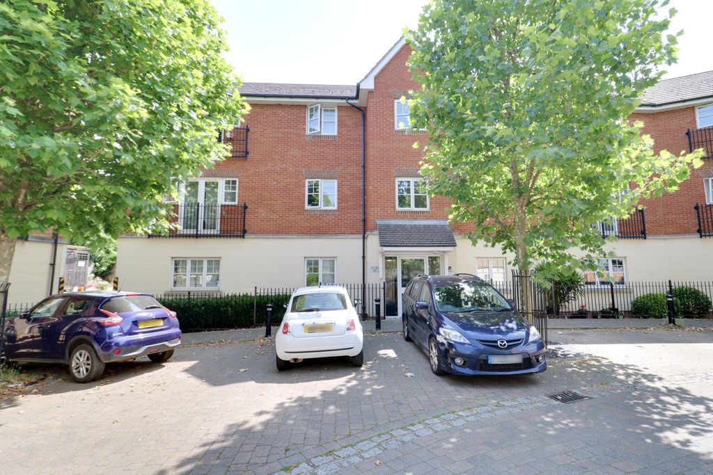 Property photo 1 of 9