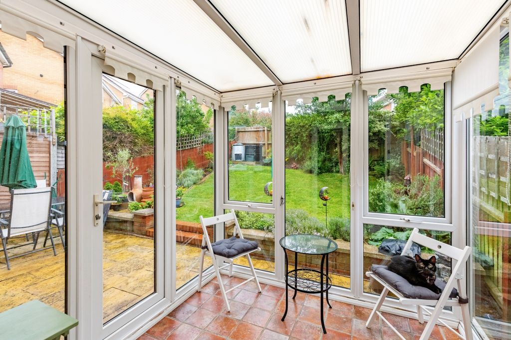 Property photo 1 of 19 Conservatory