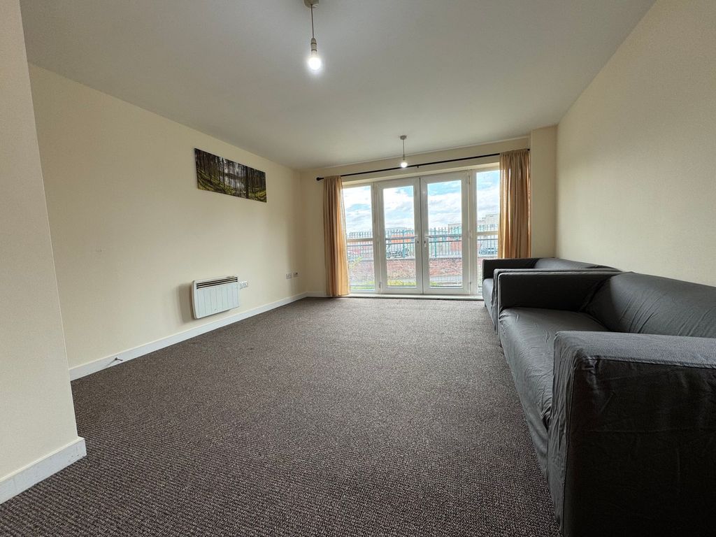 Property photo 3 of 9