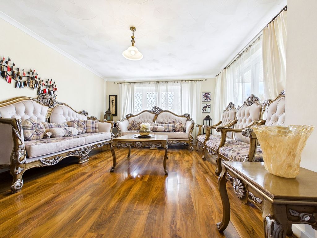 Property photo 3 of 52