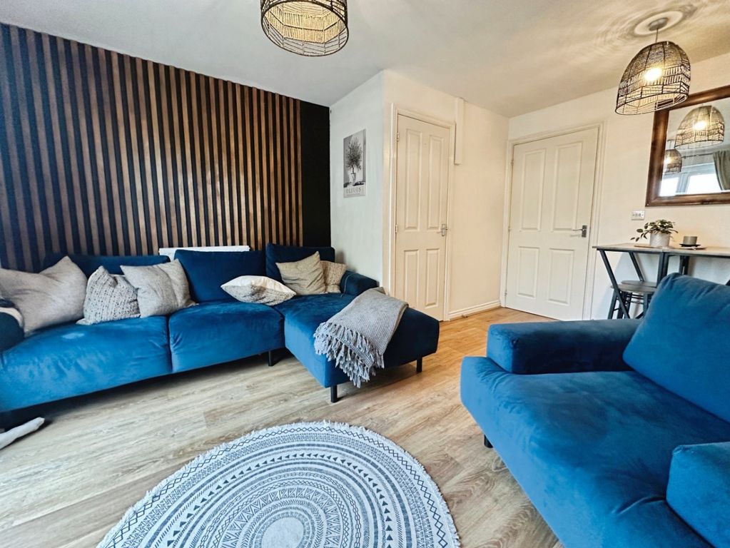 Property photo 2 of 16 4864726