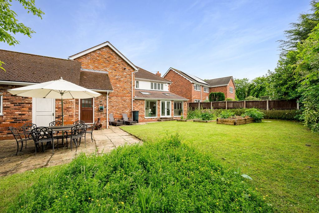 Property photo 3 of 18