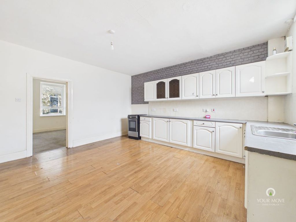 Property photo 3 of 10 Image 3