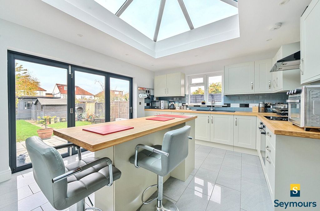 Property photo 3 of 21 Picture No. 44