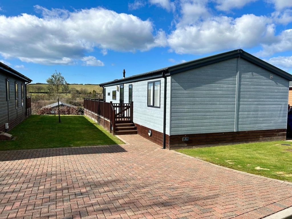 Property photo 1 of 6 Juliots Well Lodge Retreat- Willerby-Pinehurst-88000