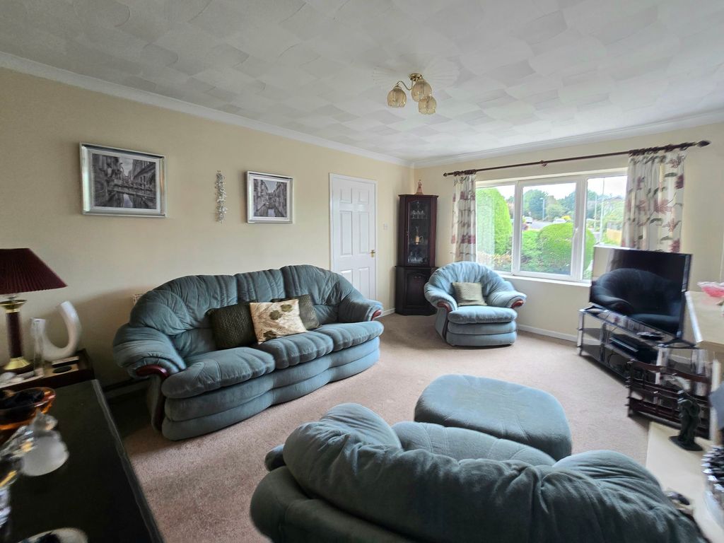 Property photo 3 of 24