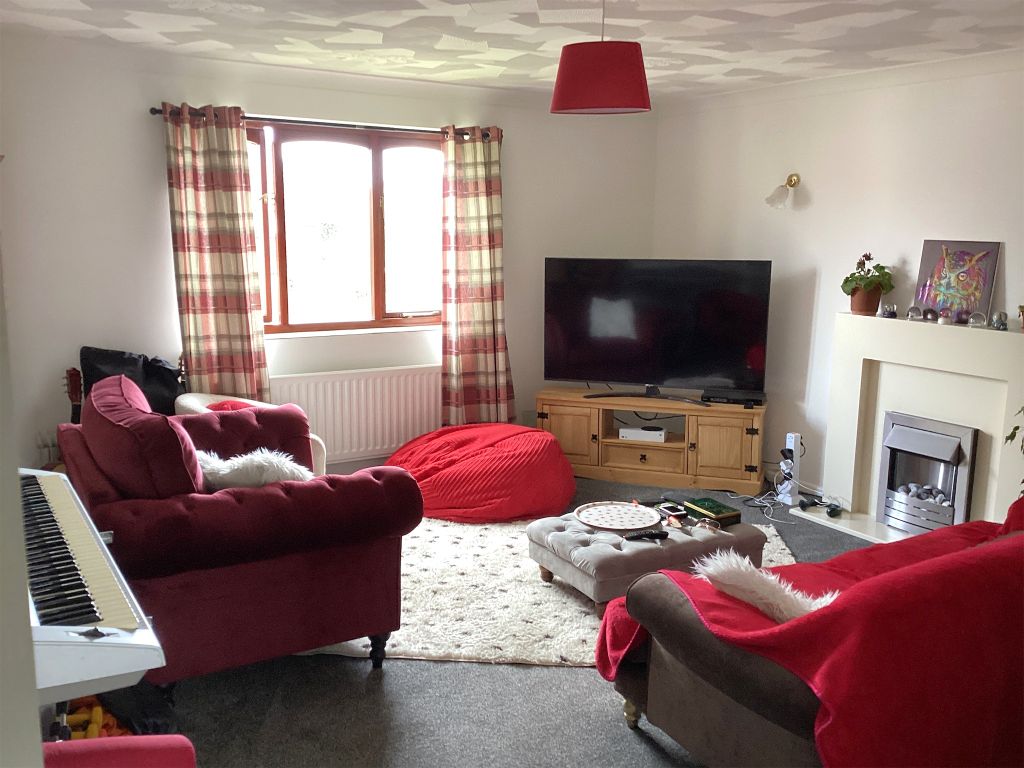 Property photo 2 of 7