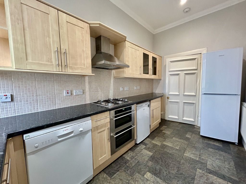 Property photo 3 of 14 Photo 3