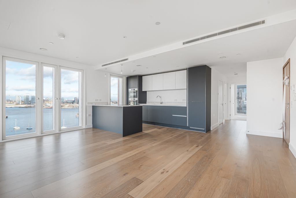 Property photo 2 of 16 924497 (3)