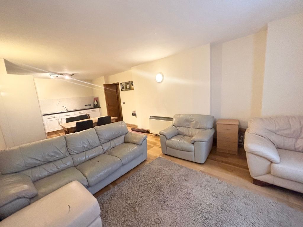 Property photo 3 of 8