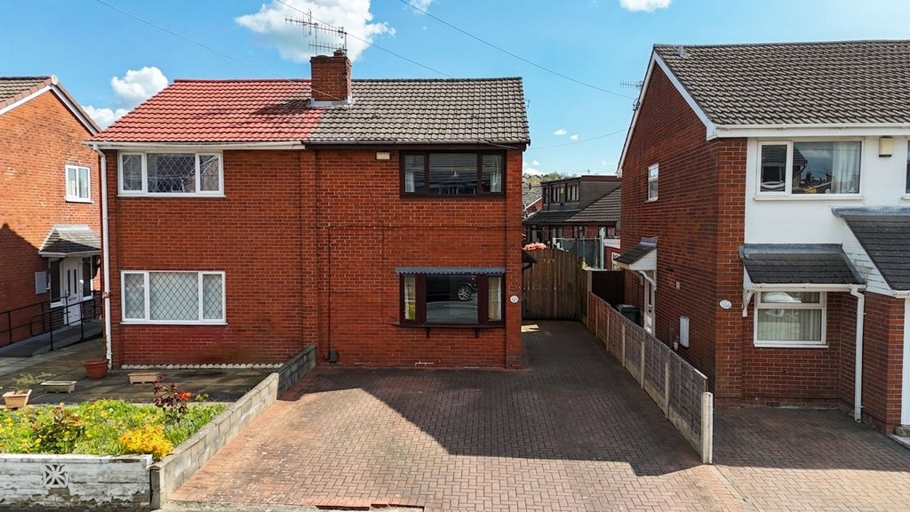 Property photo 1 of 18