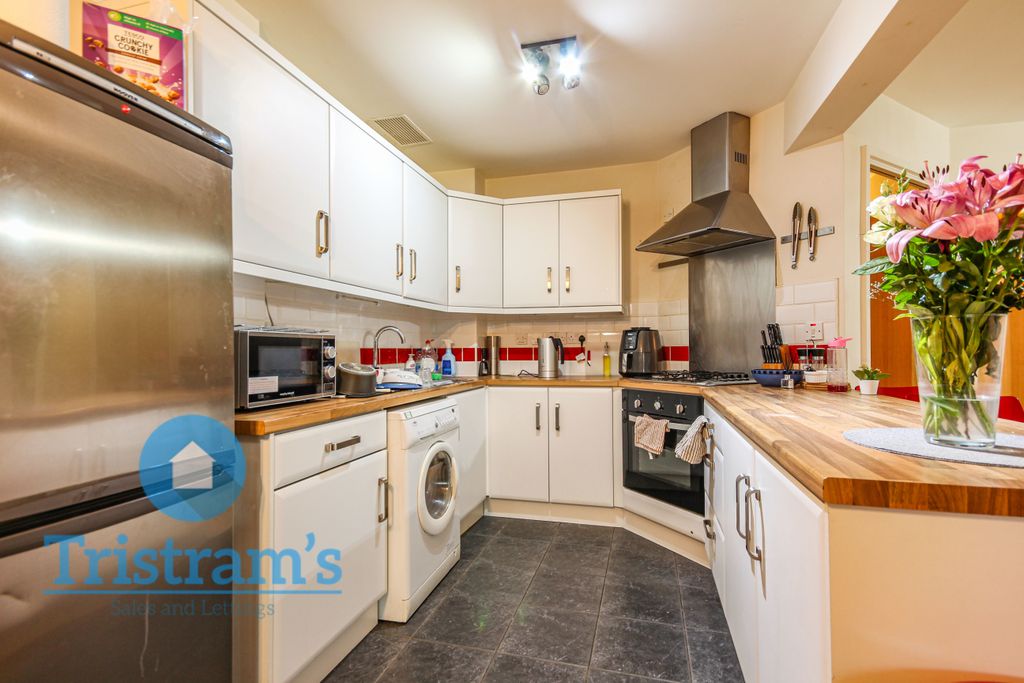 Property photo 3 of 10 Img_9171_8_Original