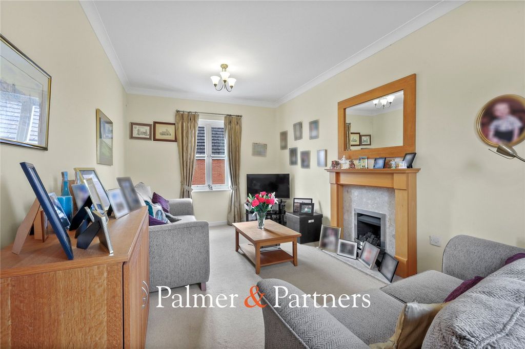 Property photo 3 of 24 Picture No. 25