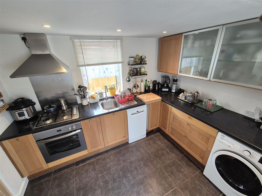 Property photo 2 of 15 1Buckki2.Jpg