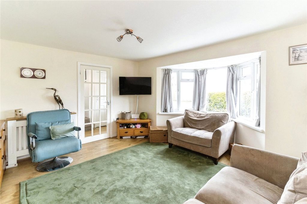 Property photo 2 of 13 Picture No. 02
