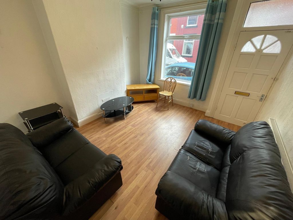 Property photo 2 of 8 Picture No. 03