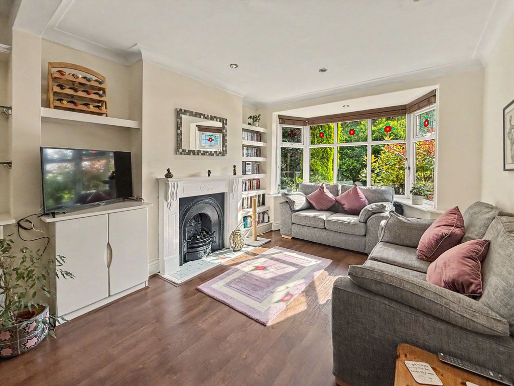 Property photo 3 of 24