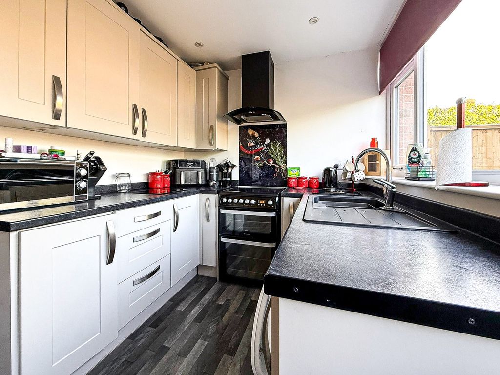 Property photo 3 of 15 51345414