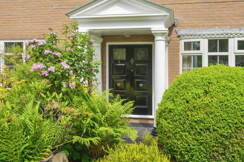 Property photo 2 of 32 Pbox-Img.Jpg