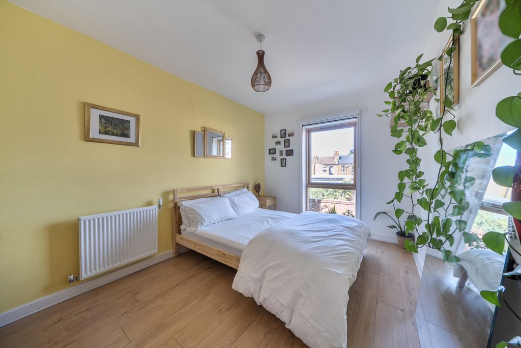 Property photo 2 of 16 1463806-4-6A15Ace...