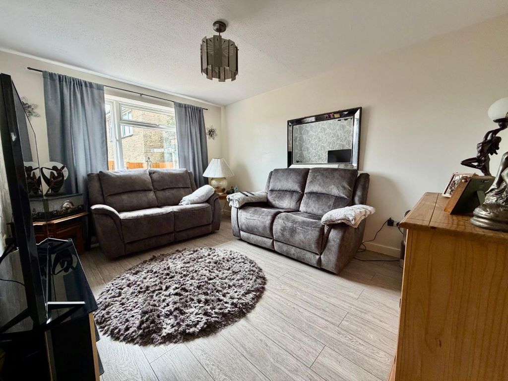 Property photo 3 of 18