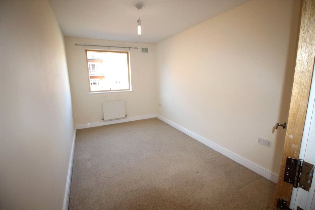 Additional image 5 of 2 bed flat to rentBath Road, Worcester, Worcestershire WR5