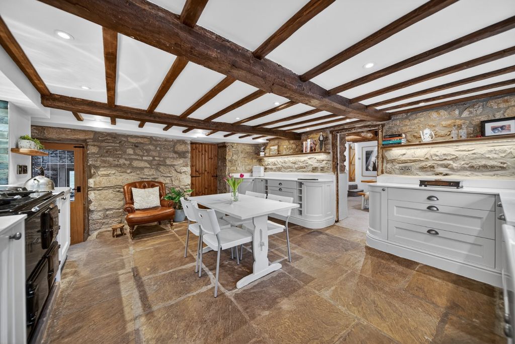 Property photo 2 of 51 Picture 2