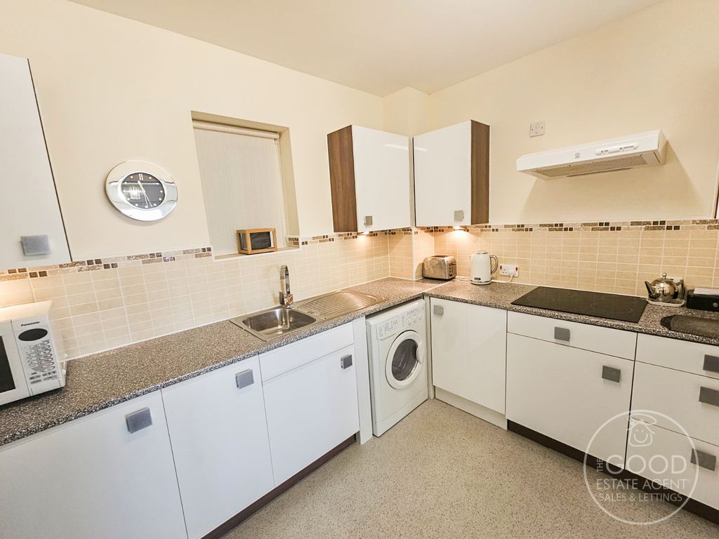 Property photo 2 of 15