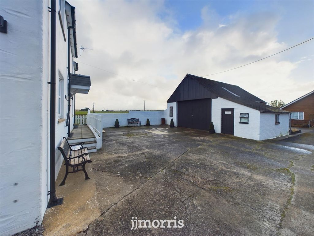 Property photo 2 of 45 Cam01343G0-Pr0193-Still013.Jpg