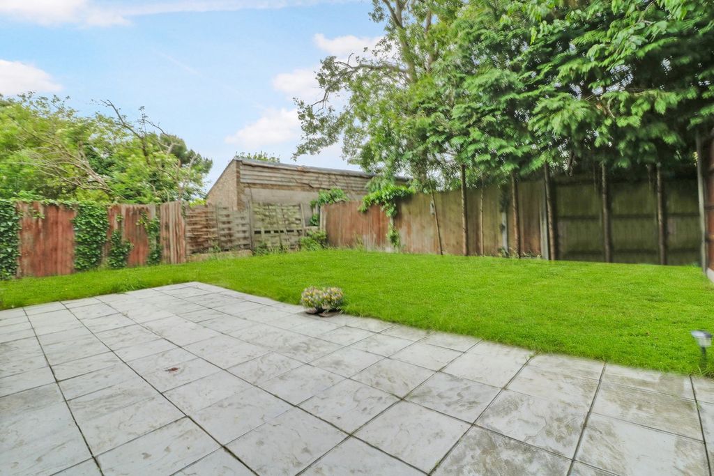 Property photo 2 of 3