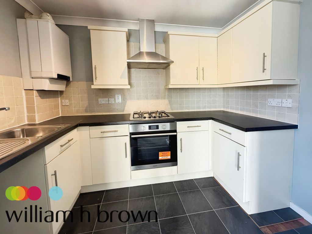 Property photo 1 of 6 Kitchen