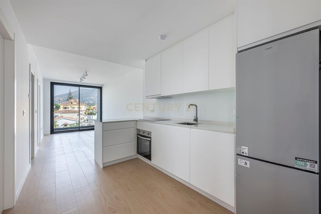Property photo 3 of 51