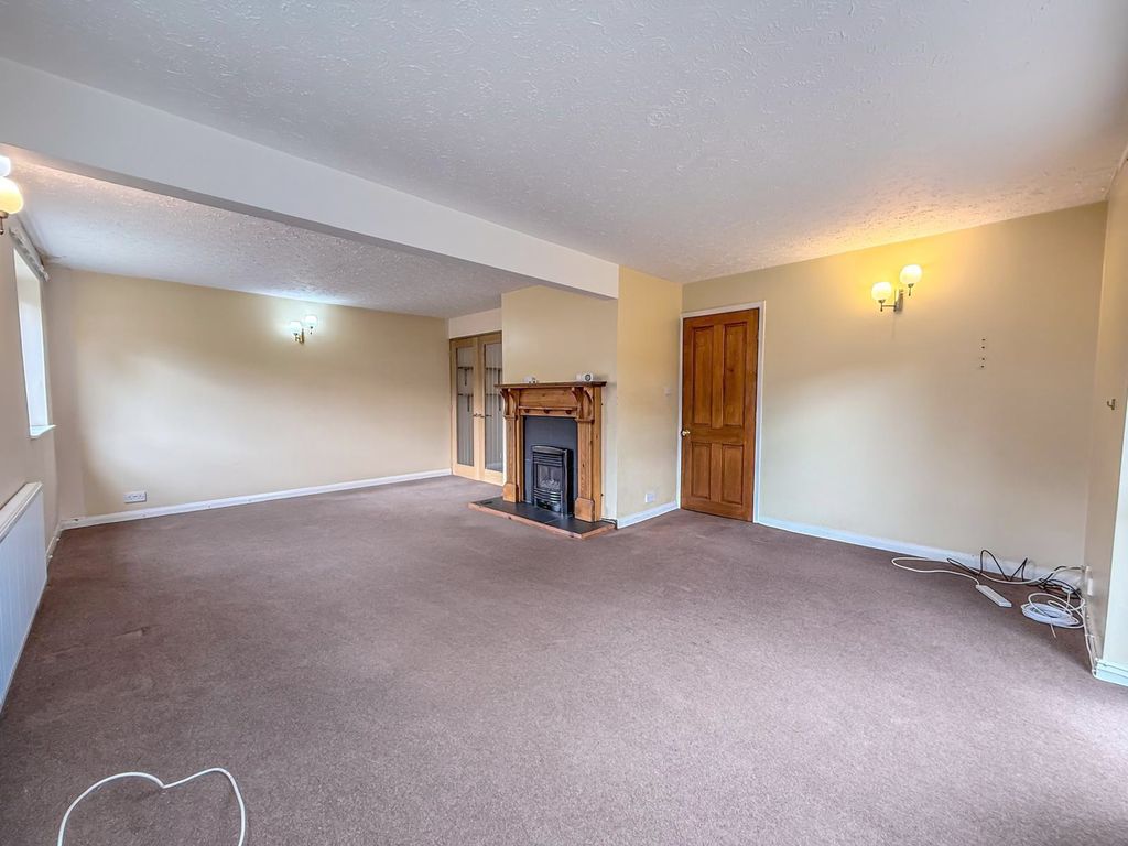 Property photo 3 of 26