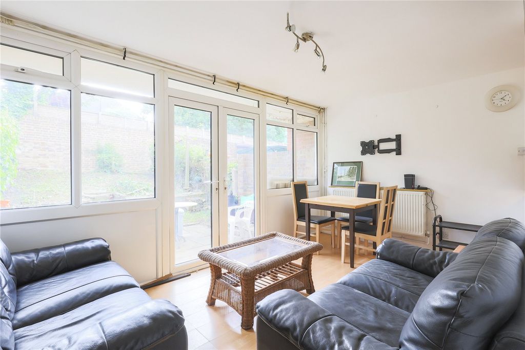 Property photo 1 of 10 Picture No. 13