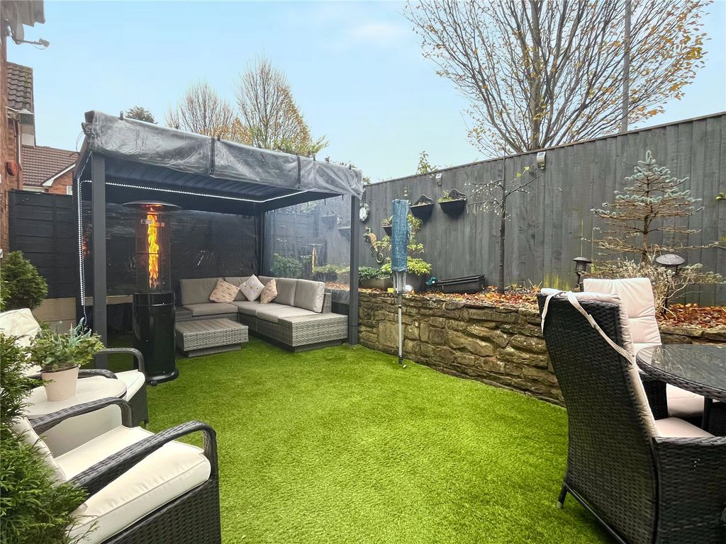 Property photo 2 of 23 Picture No. 41