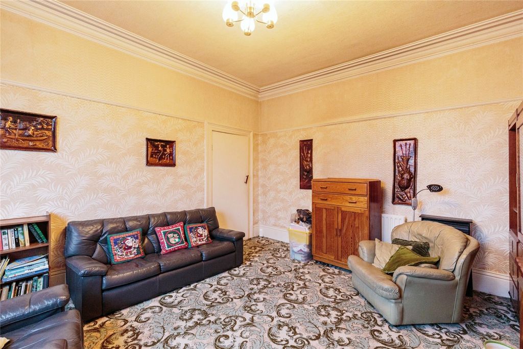 Property photo 3 of 17 Photography
