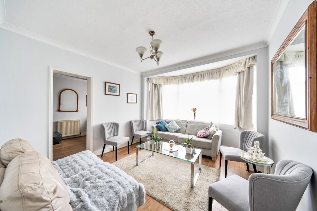 Property photo 2 of 17 1347234-7-68B580E...