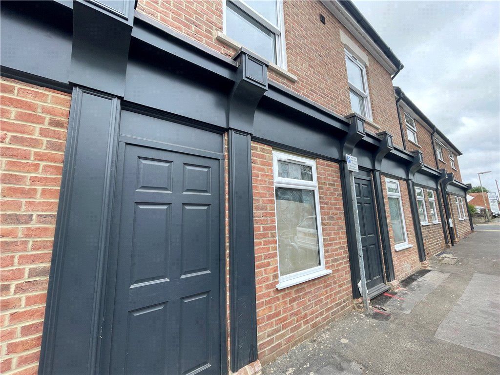 Property photo 1 of 9 Exterior