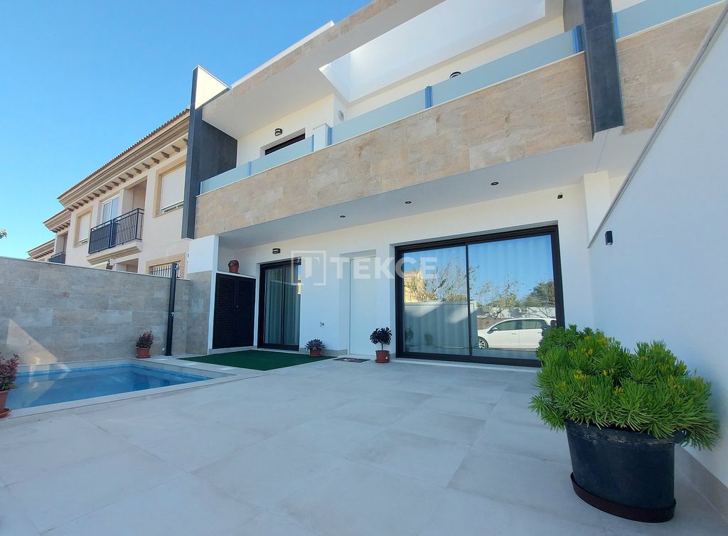 Property photo 1 of 37