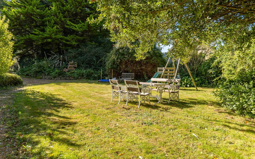 Additional image 10 of 6 bed country house for saleBonchurch, Isle Of Wight PO38