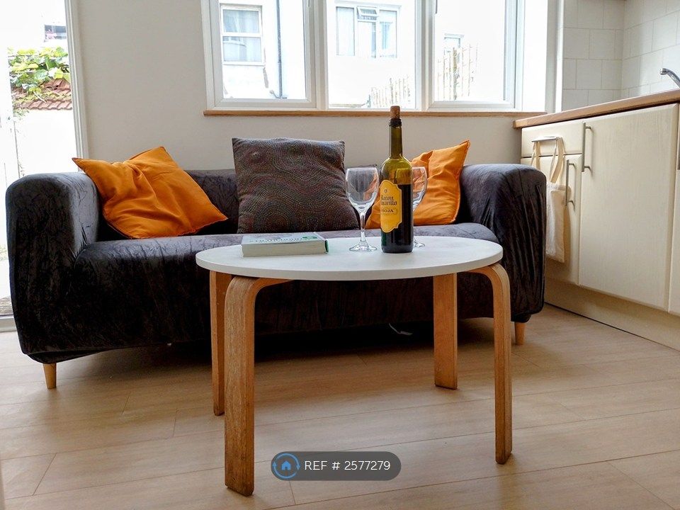 Property photo 1 of 10 Communal Area