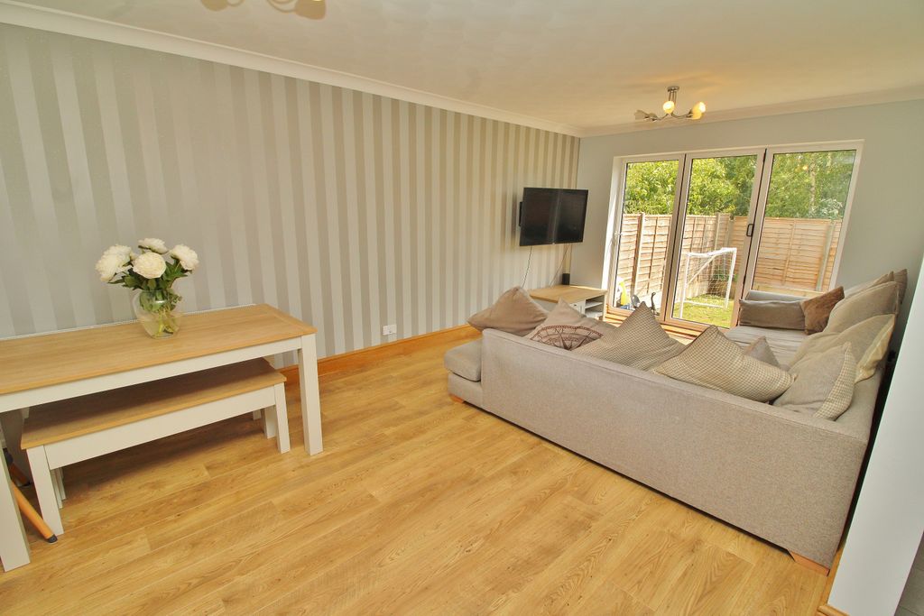 Property photo 3 of 21
