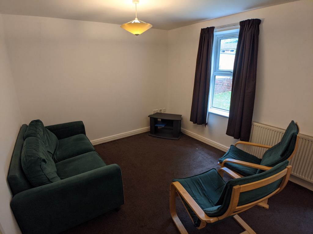 Property photo 2 of 10