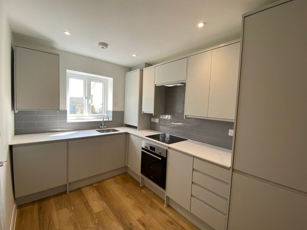 Property photo 2 of 14 Picture No. 02