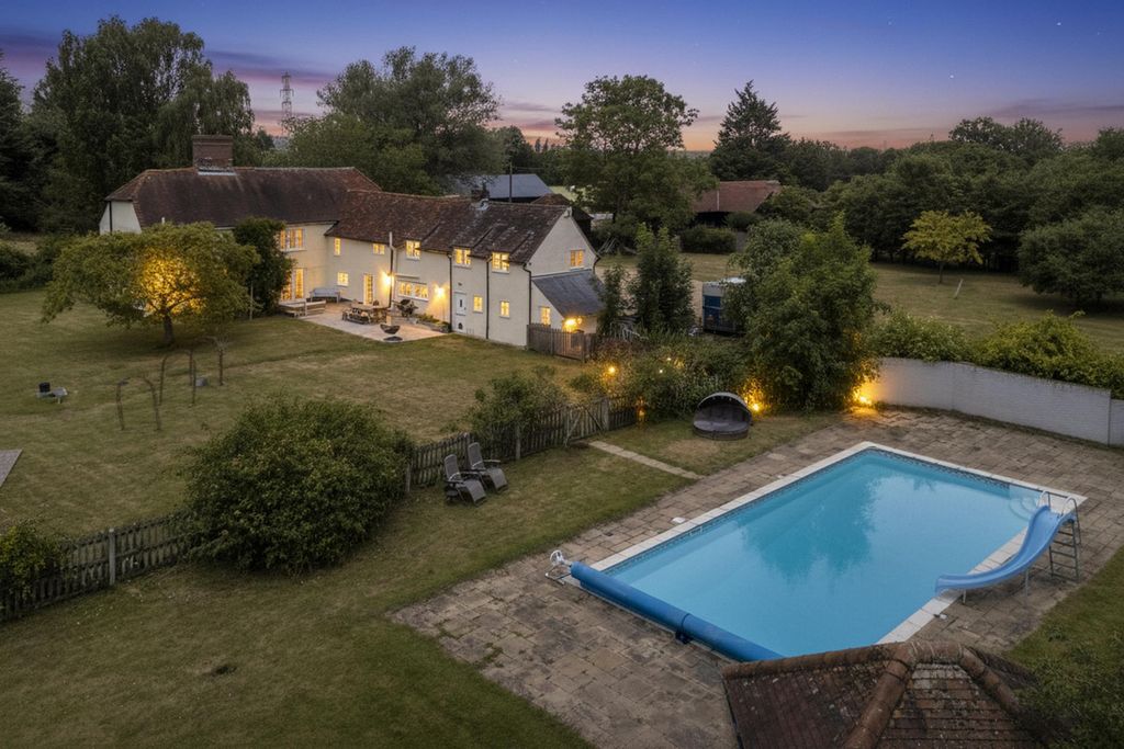 Property photo 1 of 26